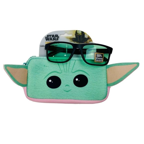 Star Wars The Mandalorian The Child Sunglasses and Case Set New Kids Size New - Picture 1 of 2